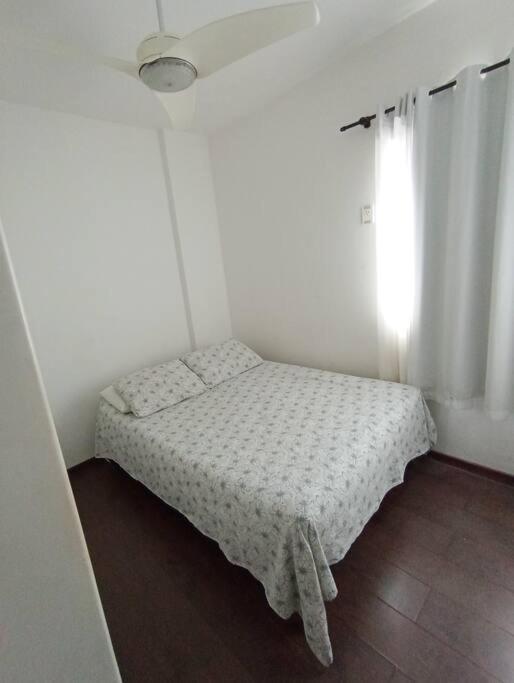 Ap Em Ondina Em Frente A Apartamento Salvador